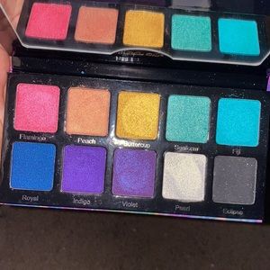 Violet Voss “the rainbow” palette
